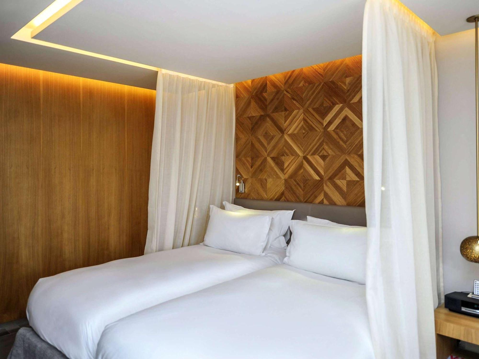 Sofitel Marrakech Palais Imperial & Spa Маракеш Екстериор снимка A bedroom at the hotel