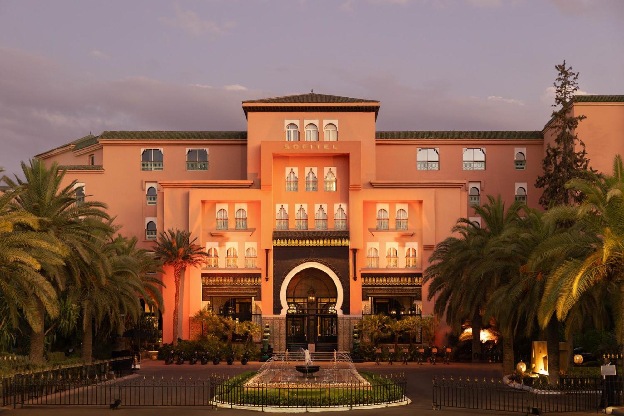 Sofitel Marrakech Palais Imperial & Spa Маракеш Екстериор снимка The main entrance of the hotel