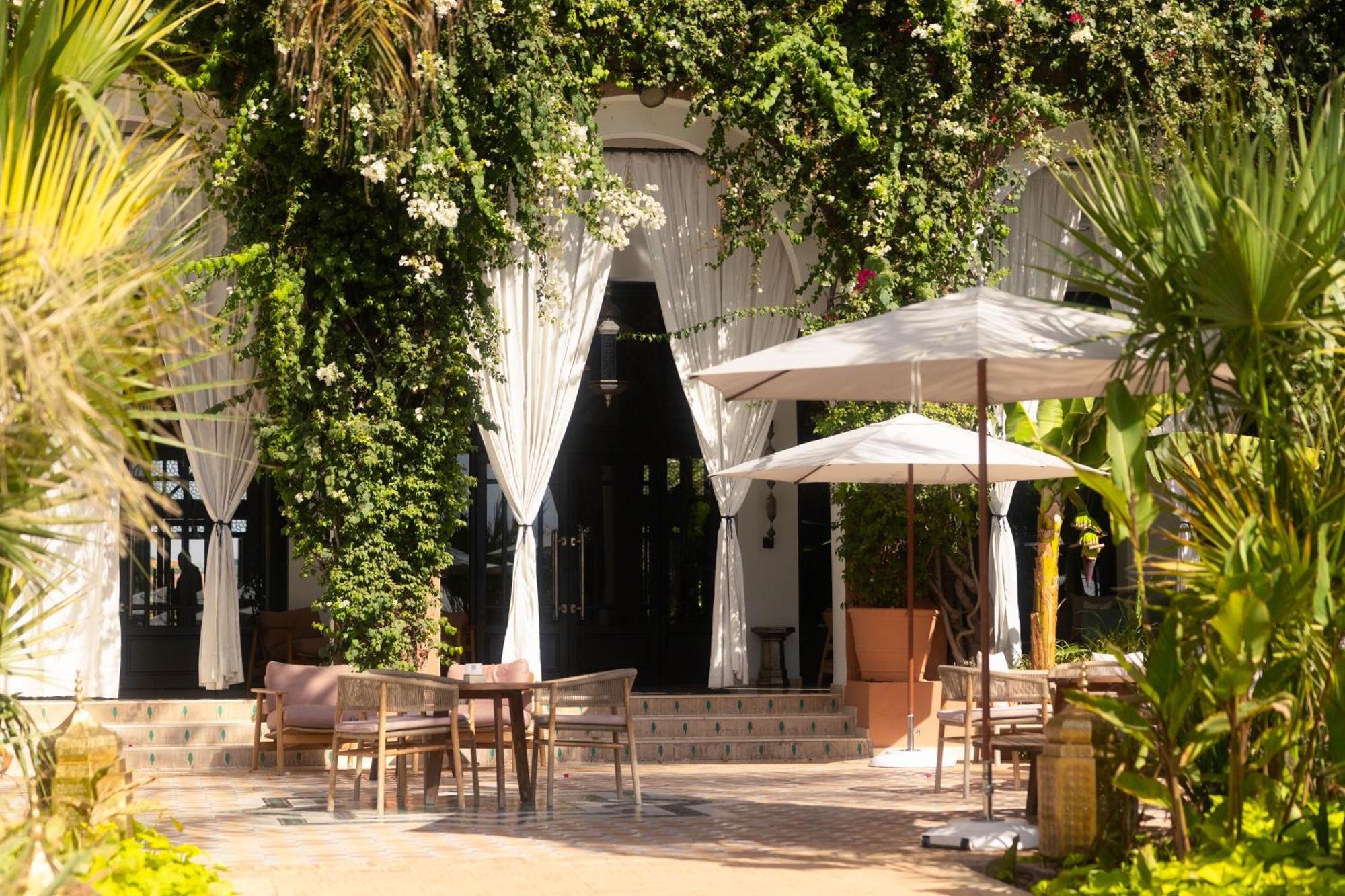Sofitel Marrakech Palais Imperial & Spa Маракеш Екстериор снимка The hotel's garden